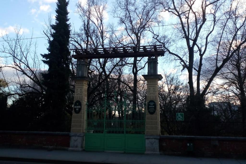Zagreb Botanical Garden Budget Apartment Ngoại thất bức ảnh